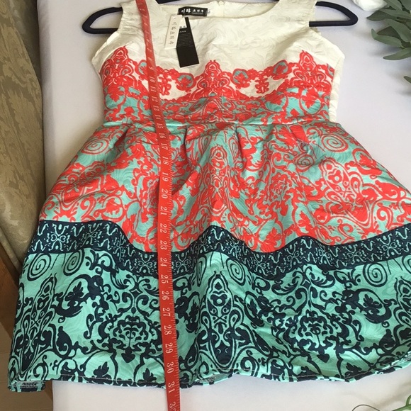 Fashion Classic Multi Colored Dress Size S NWT - Picture 9 of 9